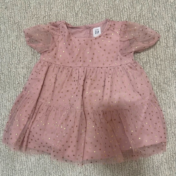 2 adorable gap dresses 12-18 months - Picture 5 of 7